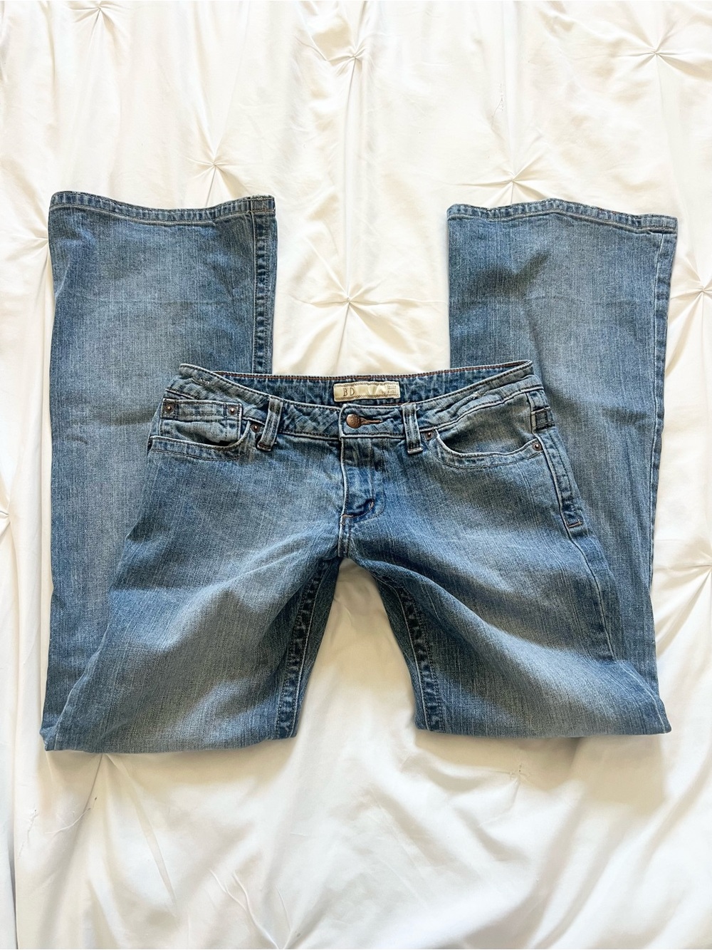Classic Light Blue Women's Jeans